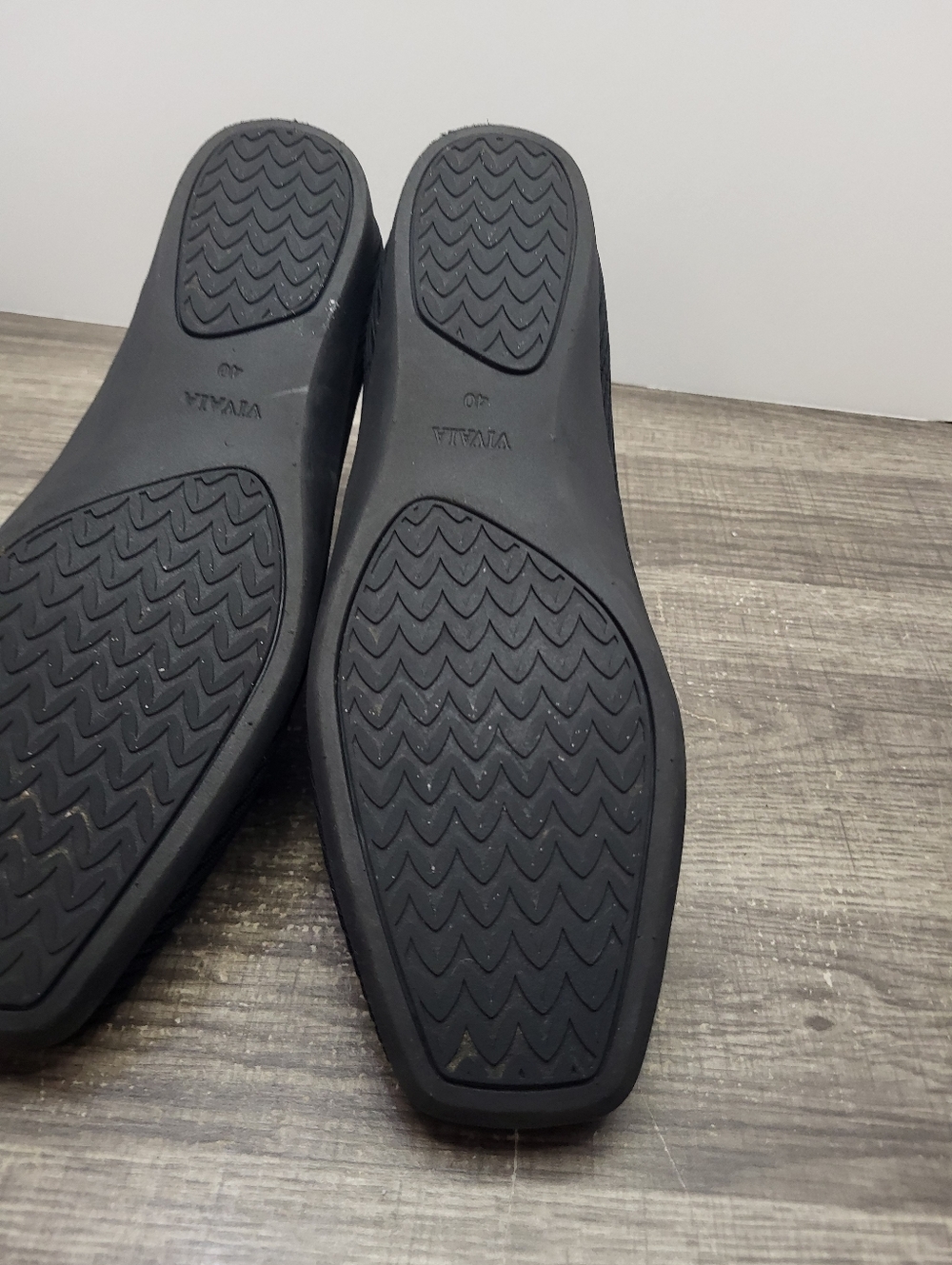 Vivaia Samantha Walker Water Repellent Minimalist Comfort Black Loafers Womens 9 - Picture 9 of 10